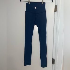 Lulu Naked Aligns Size 2